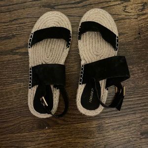 Flat Sandal